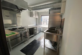 【浜町駅4分】レンタルキッチンとして利用可能、厨房設備完備のゴーストレストラン