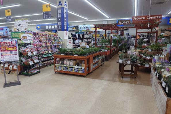 【サンデー須賀川店】園芸側レジ前 食物販やプロモーション等の出店に最適なホームセンター店内のイベントスペース