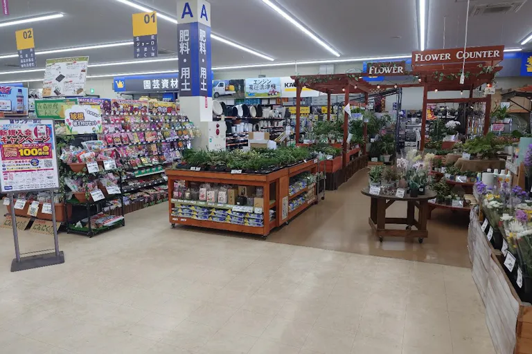 【サンデー須賀川店】園芸側レジ前 食物販やプロモーション等の出店に最適なホームセンター店内のイベントスペースの画像1