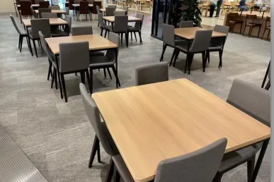 【イオンモール高崎】モール内広告 フードコートテーブルシール