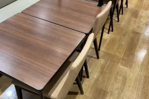 【イオンモール高崎】モール内広告 フードコートテーブルシール