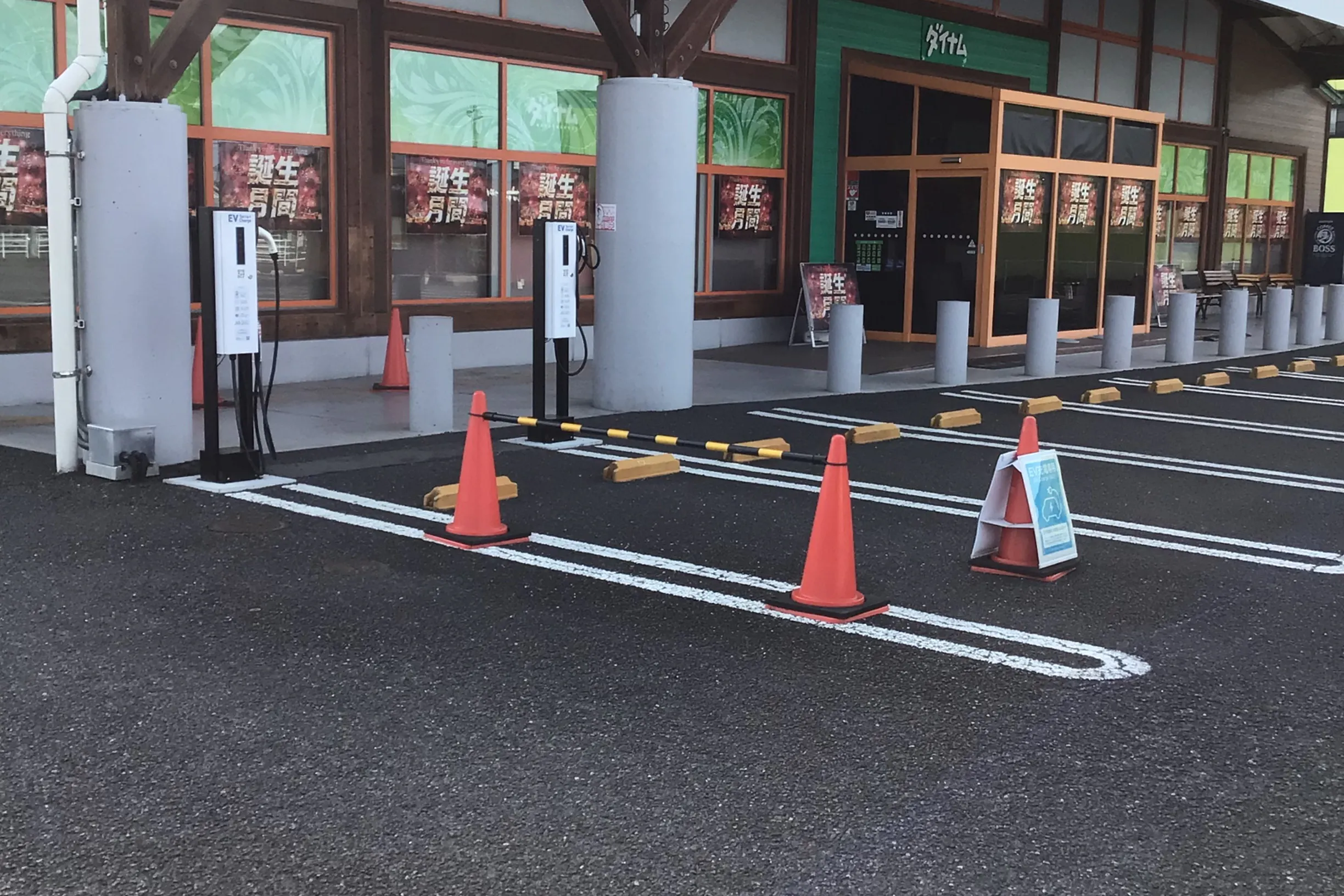 【ダイナム国分店ゆったり館】キッチンカー出店やプロモーションイベントに最適なアミューズメント施設のイベントスペース