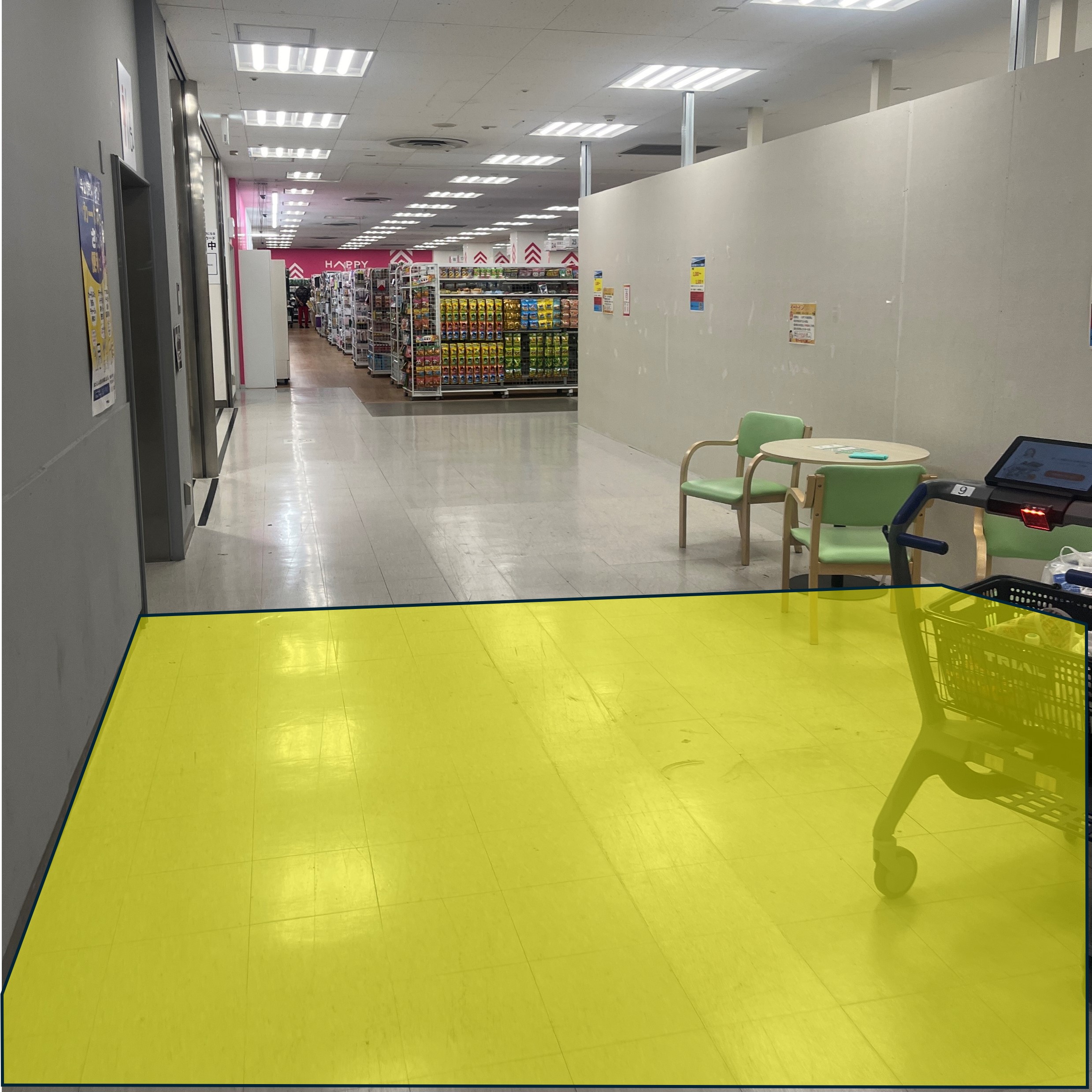 【メガセンタートライアル伊勢崎中央店】NEW！食物販やPR活動に最適な「2F東側 EV前」スペース