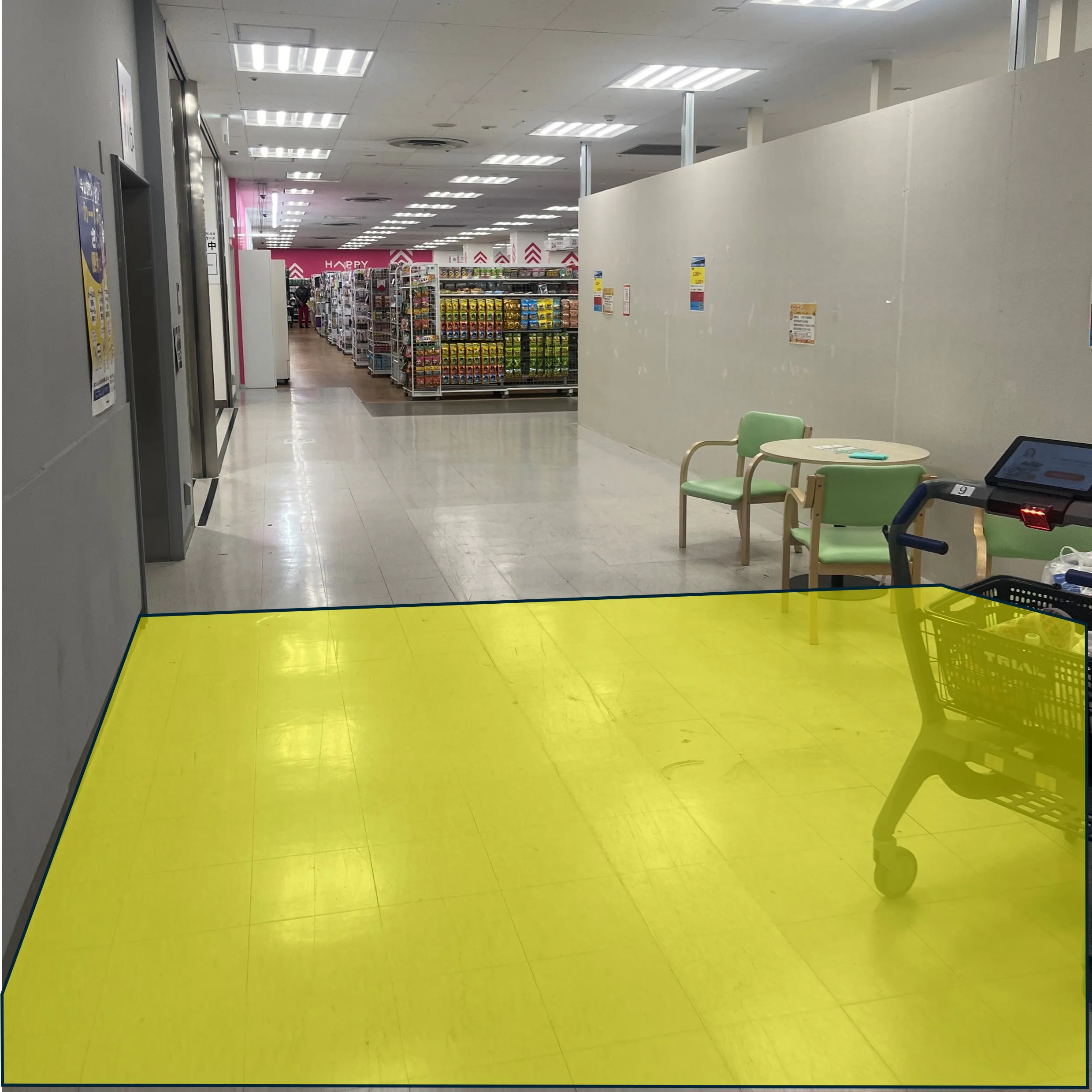 【メガセンタートライアル伊勢崎中央店】NEW！食物販やPR活動に最適な「2F東側 EV前」スペース