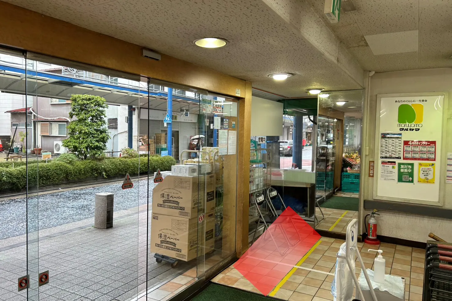 【食選館マルヤマ藤棚店】買取催事が実施可能な屋内+左軒下スペース