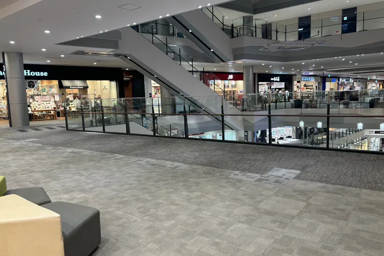 3階イオンスタイル前ブリッジ1