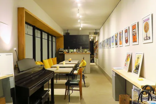 【三軒茶屋駅9分】個展やワークショップに適したカフェ併設の路面ギャラリー