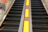 【イオンモール広島祇園】モール内広告 エスカレーター