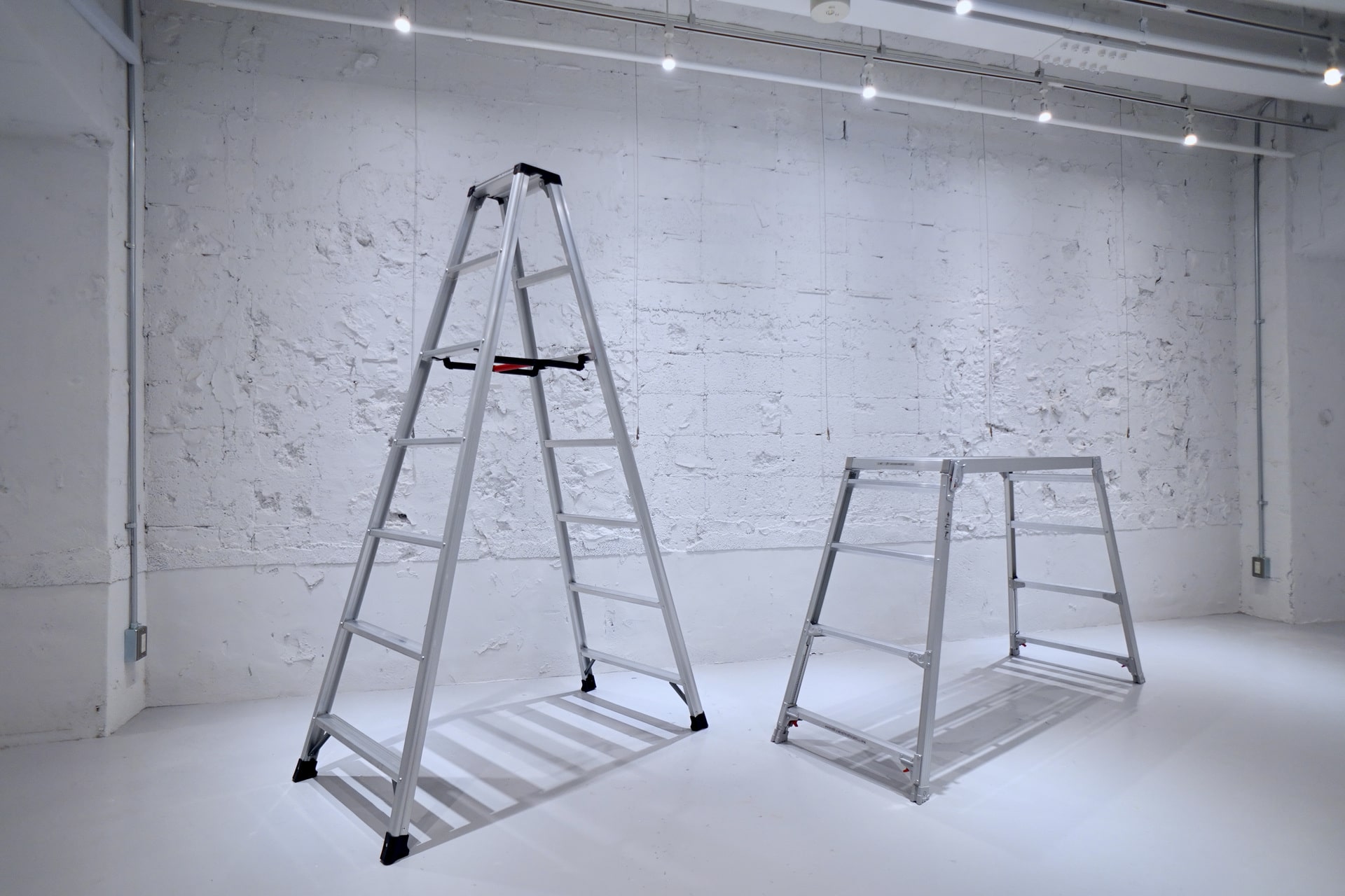 【明治神宮前＜原宿＞駅2分】アパレルの展示販売会やアート展、招待制のイベントに最適な200名収容可能なイベントスペース