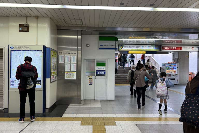 【横浜市営地下鉄ブルーライン上永谷駅】各種プロモーションやサンプリングに最適な人通りの多い改札外イベントスペースの画像4