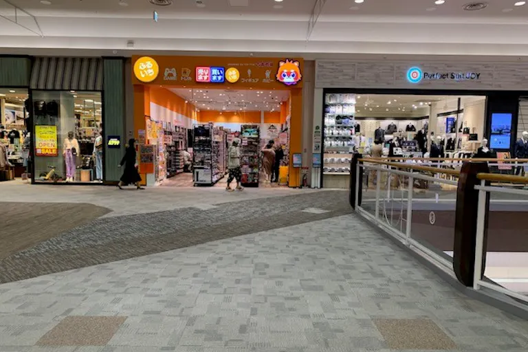 【イオンモール高岡】イベントスペース⑤(ABC-MART SPORTS前)の画像3