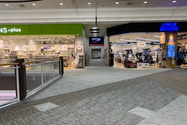 【イオンモール高岡】イベントスペース⑤(ABC-MART SPORTS前)