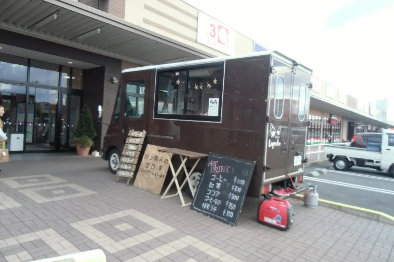 【イオンタウン菰野】セールスプロモーションやポップアップストアに最適な入口目の前のイベントスペース