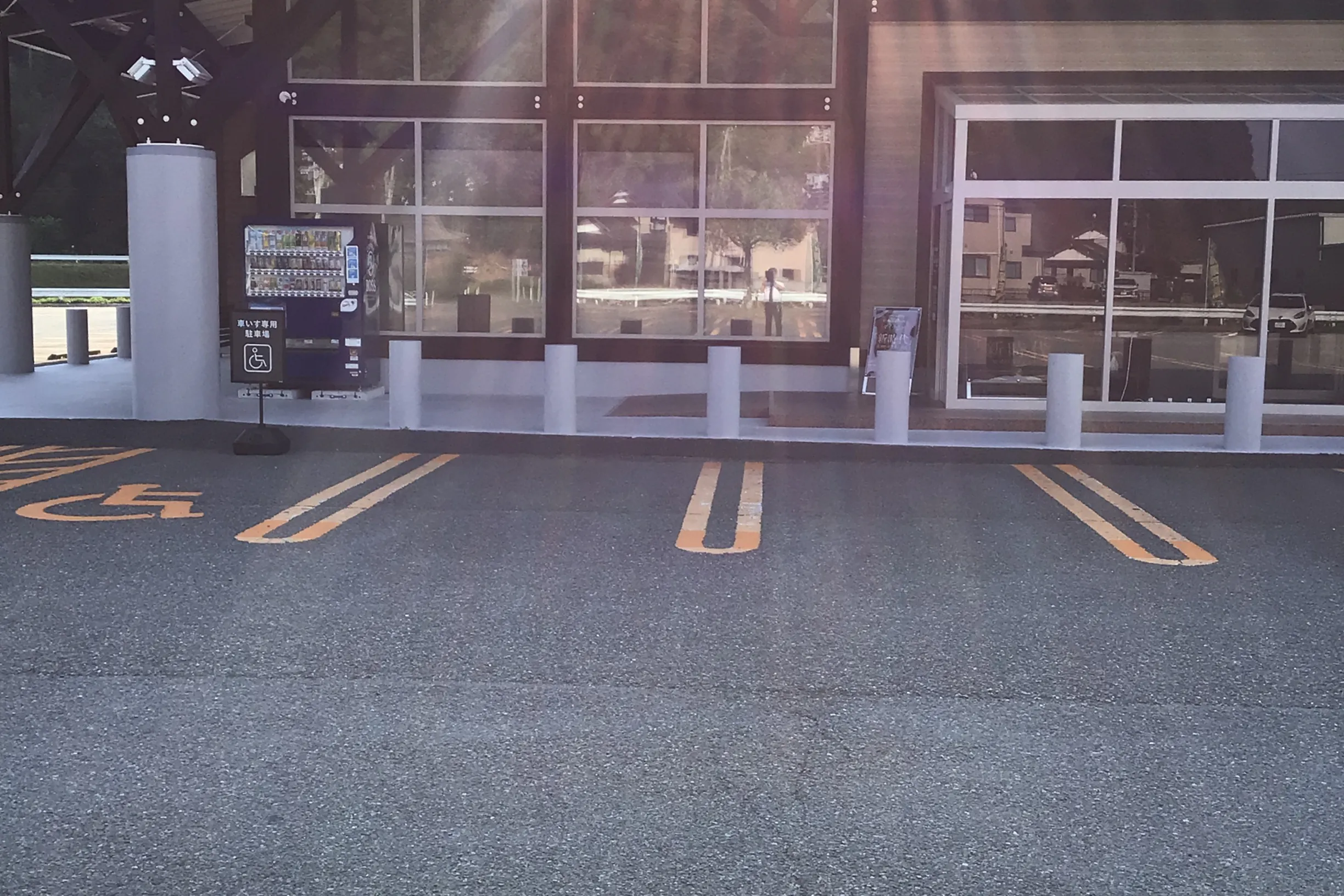 【ダイナム気仙沼店】キッチンカーやプロモーションに最適なアミューズメント施設のイベントスペース