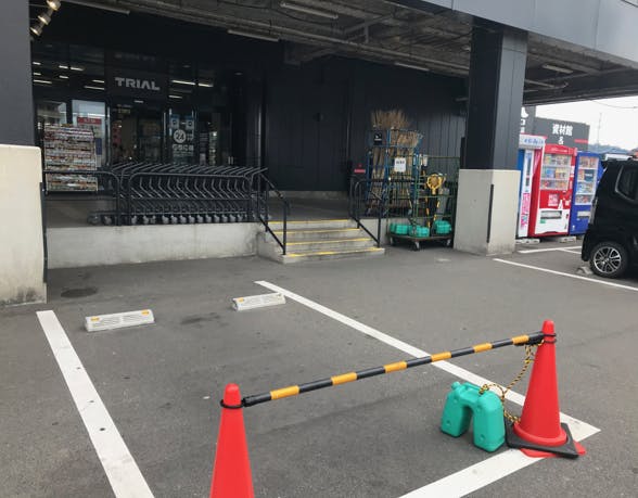 【メガセンタートライアル新宮店】キッチンカーの出店が可能な「②キッチンカースペース※店舗正面側です」の画像