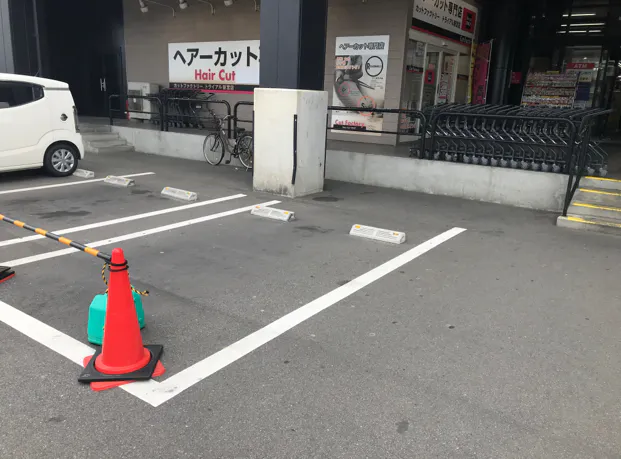 【メガセンタートライアル新宮店】キッチンカーの出店が可能な「②キッチンカースペース※店舗正面側です」