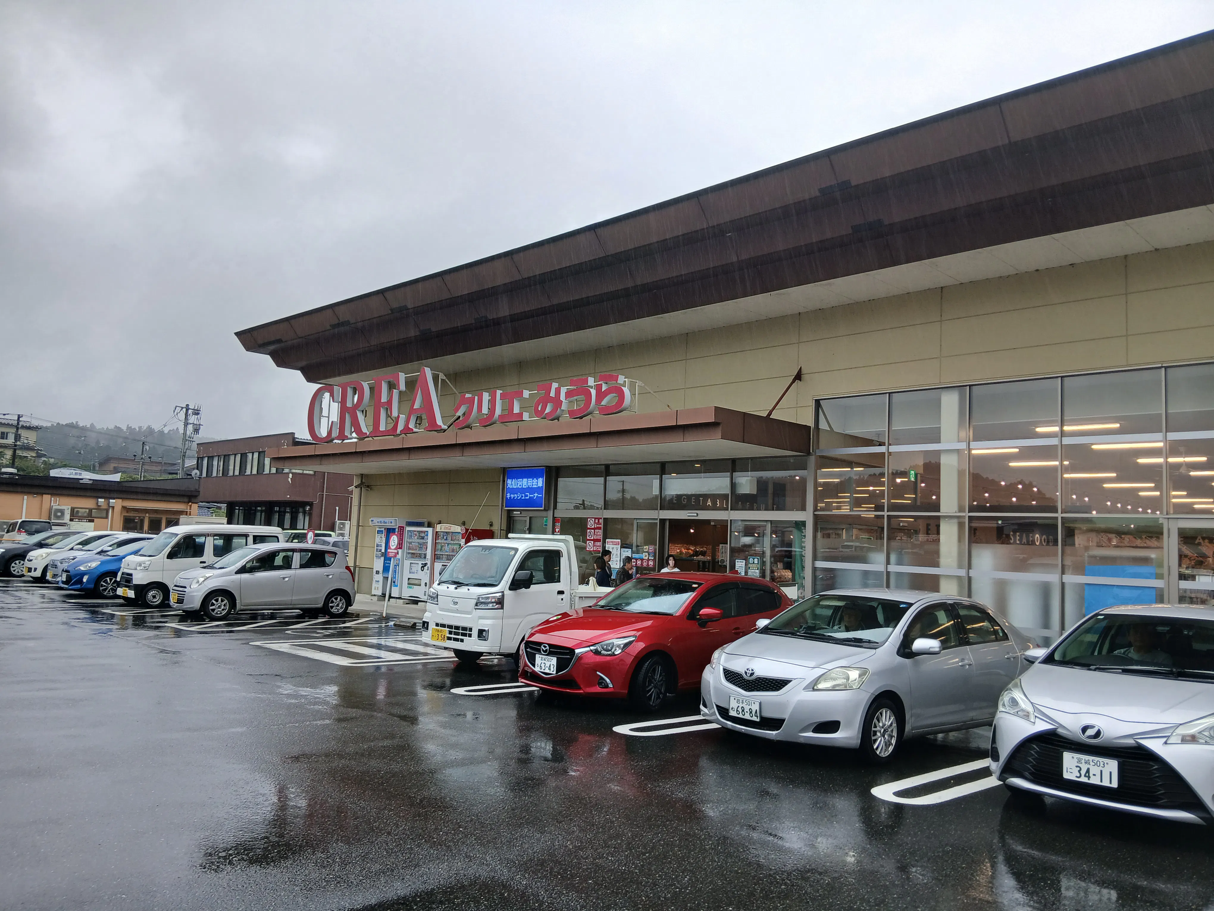【クリエみうら松川店】販促プロモーションや食物販に最適な軒下左スペース