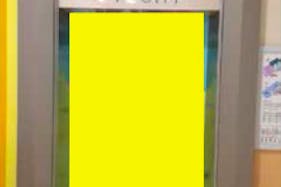 【イオンモール新居浜】モール内広告 エレベーター