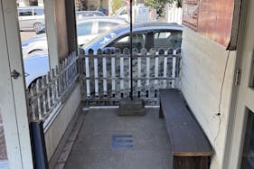 【埼玉県入間市/ジョンソンタウン内】屋外(屋根付き)路面スペースE|展示・ポップアップ・物販におすすめ