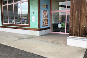 【ダイナム福井越前店ゆったり館】キッチンカーやプロモーションイベントの開催に最適なアミューズメント施設のイベントスペース