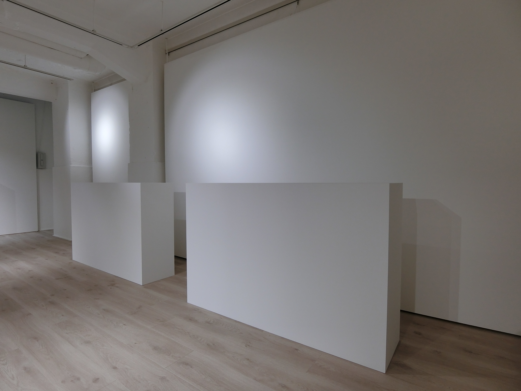 【東銀座駅2分／銀座駅5分】白が基調の広々としたギャラリースペースです。