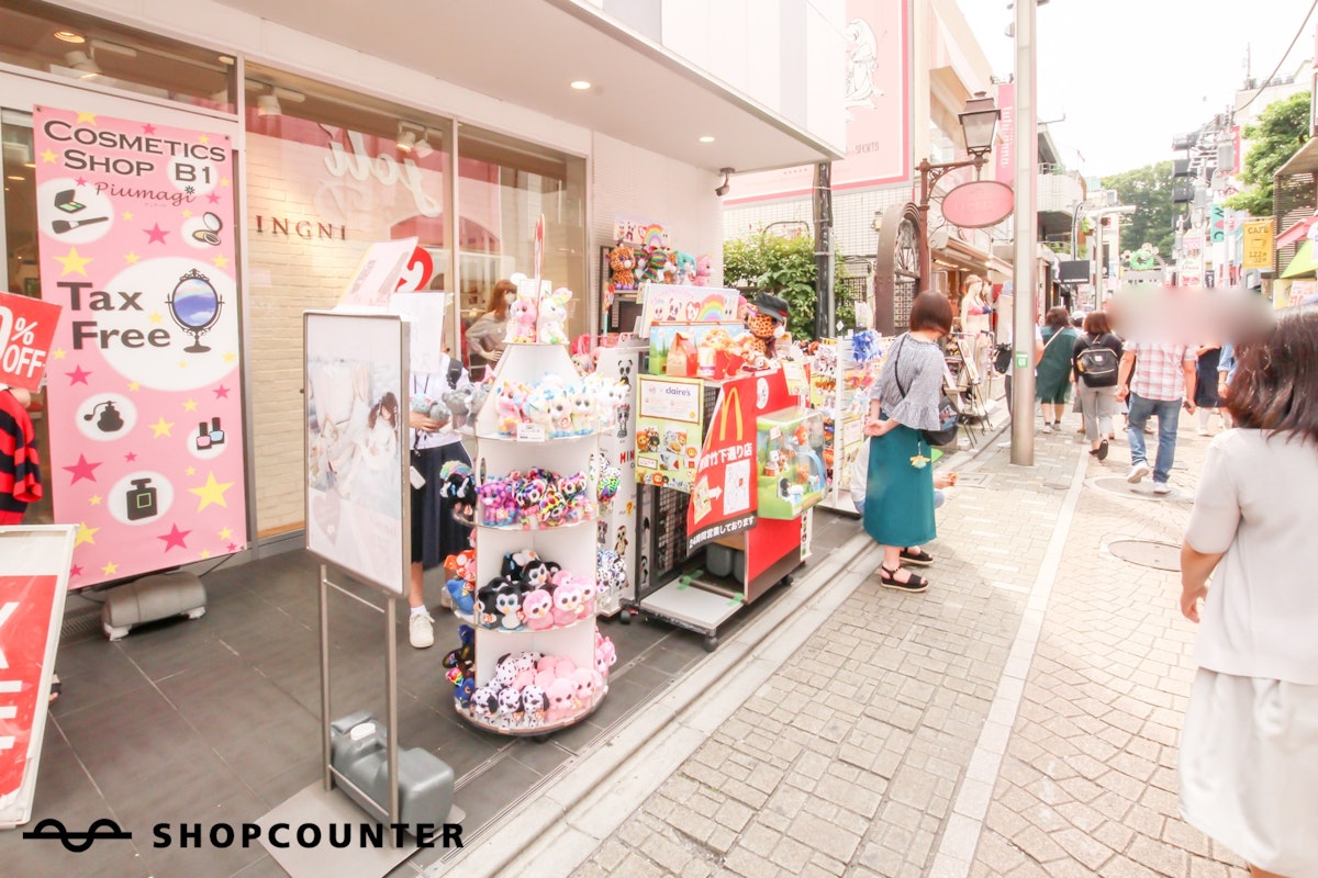 原宿アルタ 駅徒歩2分 通行量週約65万人 イベントやポップアップストアに適した原宿アルタ正面入口横の屋外スペース