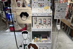 【ラフォーレ原宿/明治神宮前駅1分】愛と狂気のマーケット ポップアップストアやアート展示、商品PR等に最適、販売員スタッフ不要なラック(貸出什器)