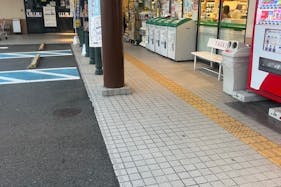 【フレスタ口田南店】キッチンカーに利用可能な駐車場スペース