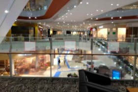 【イオンモール名古屋茶屋】モール内広告 吹き抜けガラス