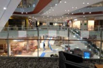 【イオンモール名古屋茶屋】モール内広告 吹き抜けガラス