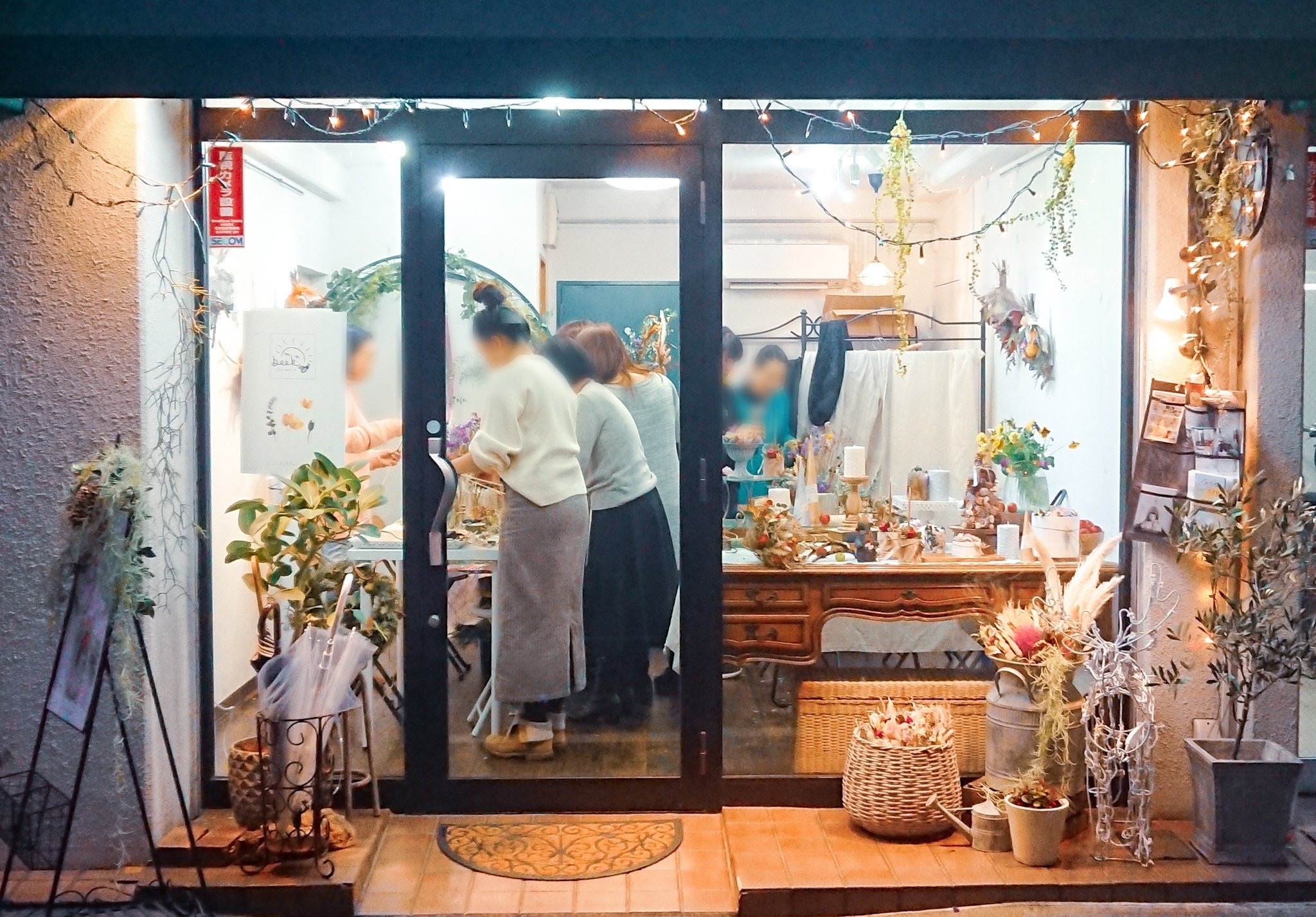 【西荻窪駅４分】ポップアップストアや展示会に最適　ナチュラルアンティーク調ギャラリー