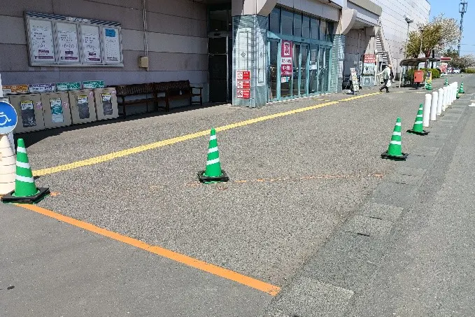【イオン前沢店】1階正面入口 キッチンカースペース キッチンカー出店に最適なスーパー店外催事イベントスペース