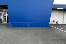 【スーパーセンタートライアル松阪店】キッチンカー出店限定/屋外 Ⓑキッチンカースペース【入口正面右側】