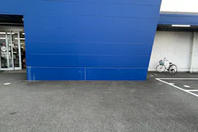 【スーパーセンタートライアル松阪店】キッチンカー出店限定/屋外 Ⓑキッチンカースペース【入口正面右側】