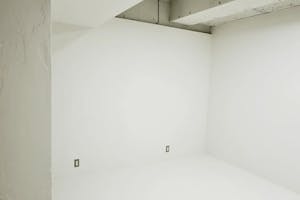 【代々木公園駅7分】展示会や撮影に最適な白を基調としたレンタルスタジオ