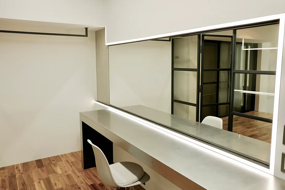 【代々木公園駅7分】展示会や撮影に最適な白を基調としたレンタルスタジオ