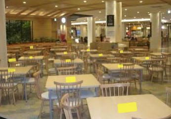 【イオンモール四條畷】モール内広告 フードコートの画像