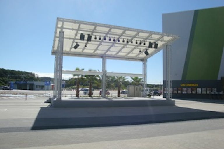 【イオンモール木更津】1Fライブパークの画像1