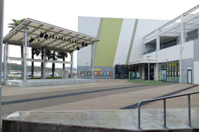 【イオンモール木更津】1Fライブパーク