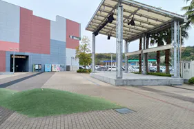 【イオンモール木更津】1Fライブパーク