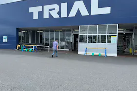 【スーパーセンタートライアル別府店】キッチンカー(調理営業)出店限定/屋外スペース