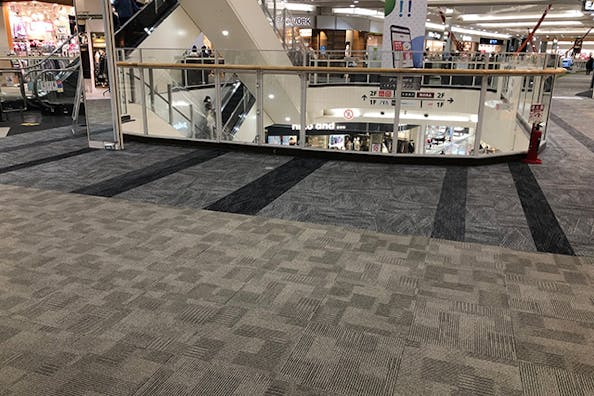 【イオンモール高崎】専門店街2F インフォメーション前