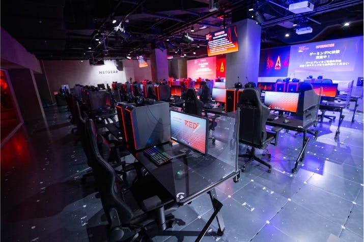 【赤羽橋駅5分】撮影や配信に最適な巨大スクリーンや最新設備を備えたセミナーイベントスペースの画像