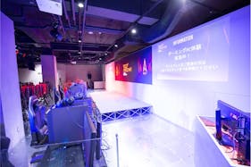 【赤羽橋駅5分】撮影や配信に最適な巨大スクリーンや最新設備を備えたセミナーイベントスペース