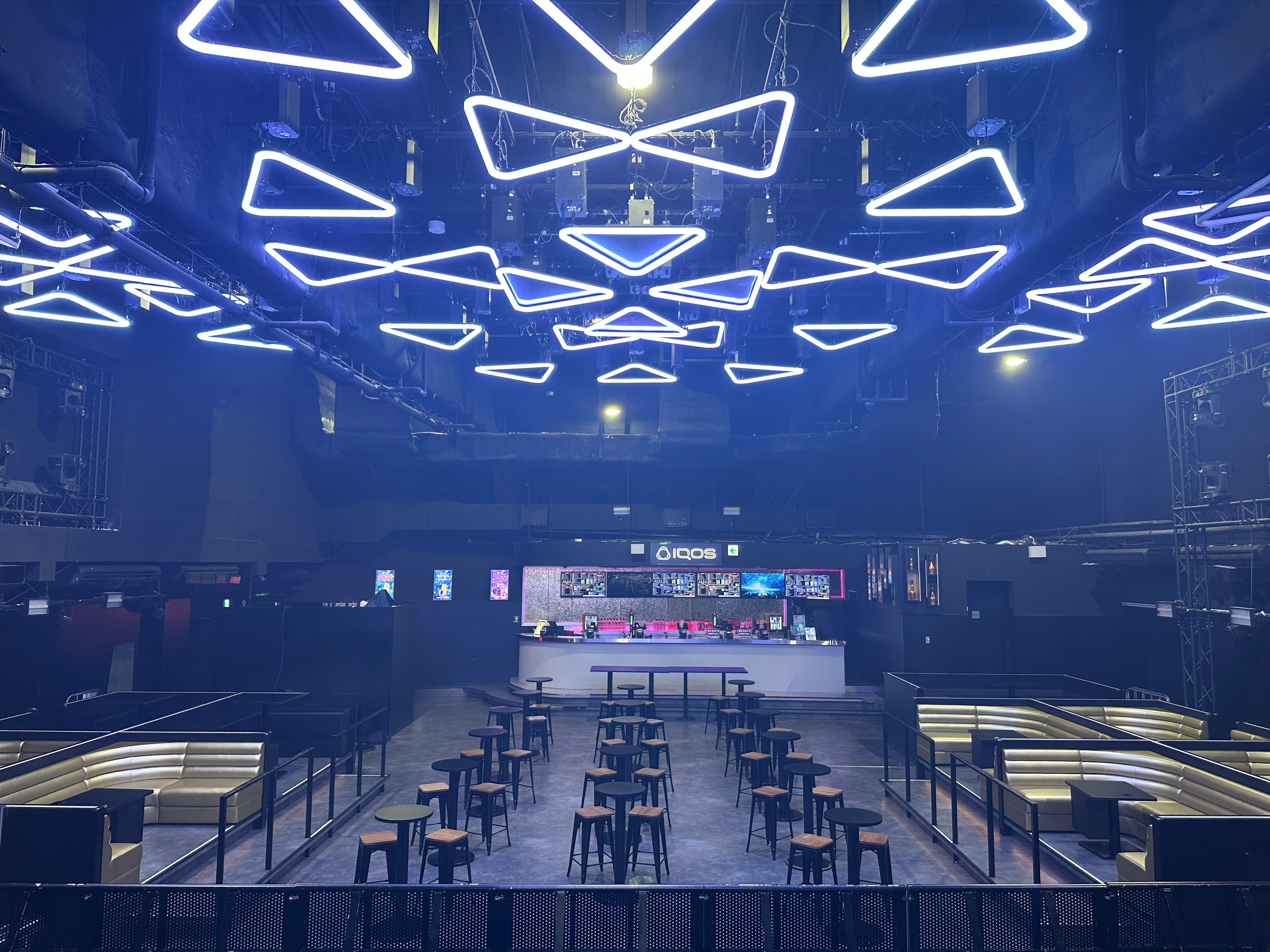 【新宿三丁目駅2分】イベント・撮影に適した伊勢丹新宿店前ゴールデン街付近の大型スペース