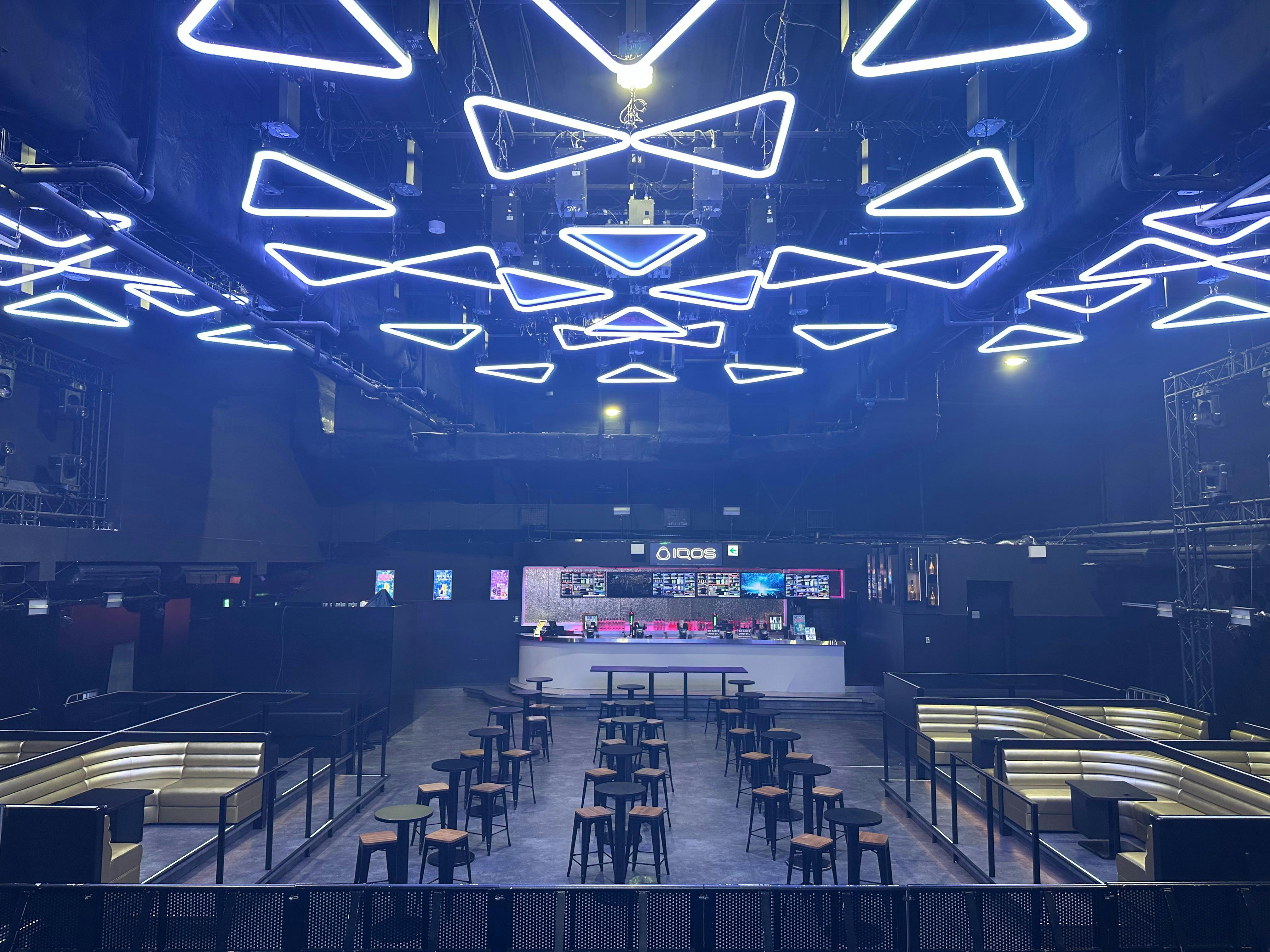 【新宿三丁目駅2分】イベント・撮影に適した伊勢丹新宿店前ゴールデン街付近の大型スペース