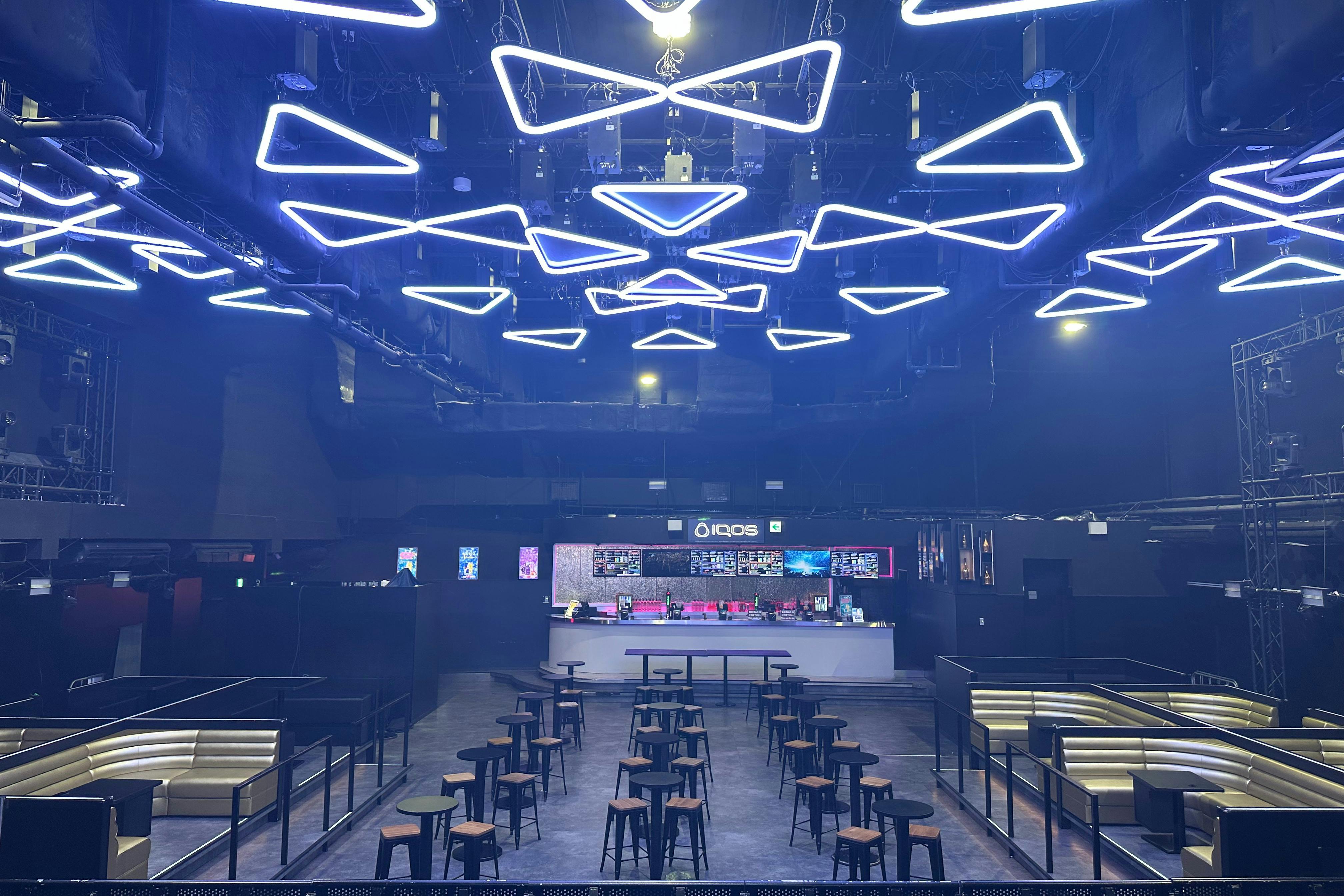 【新宿三丁目駅2分】イベント・撮影に適した伊勢丹新宿店前ゴールデン街付近の大型スペース