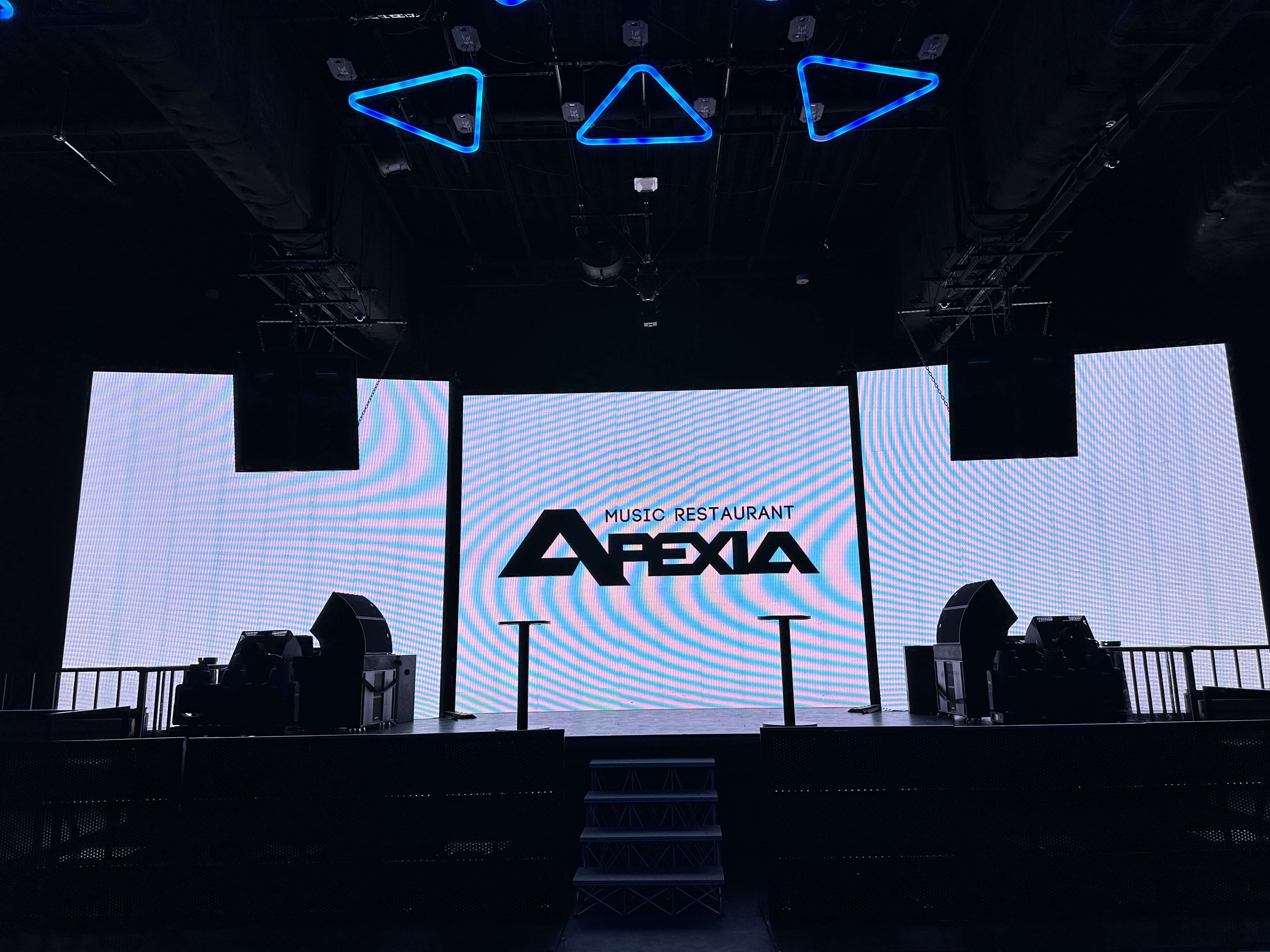 【新宿三丁目駅2分】イベント・撮影に適した伊勢丹新宿店前ゴールデン街付近の大型スペース