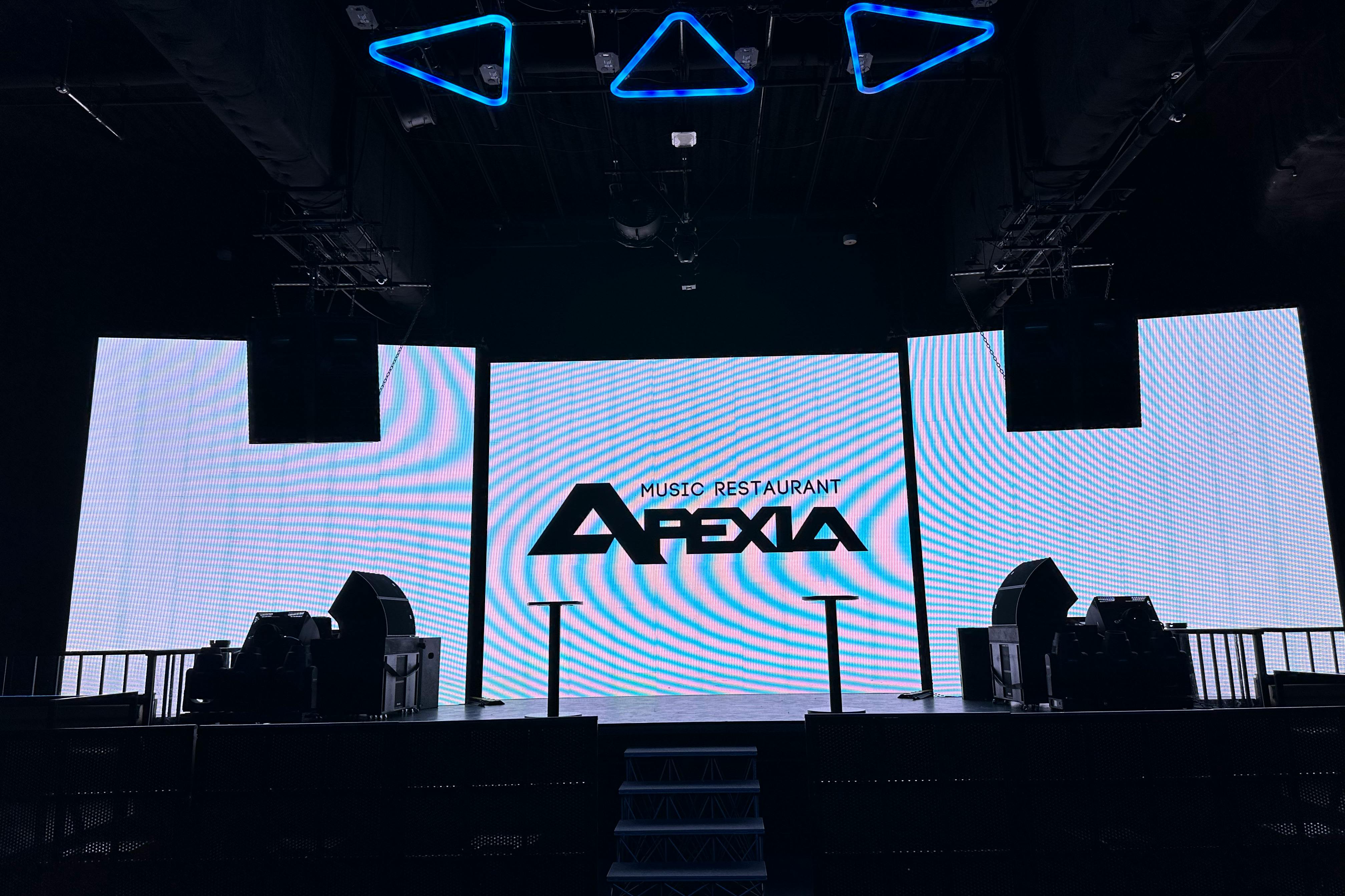 【新宿三丁目駅2分】イベント・撮影に適した伊勢丹新宿店前ゴールデン街付近の大型スペース