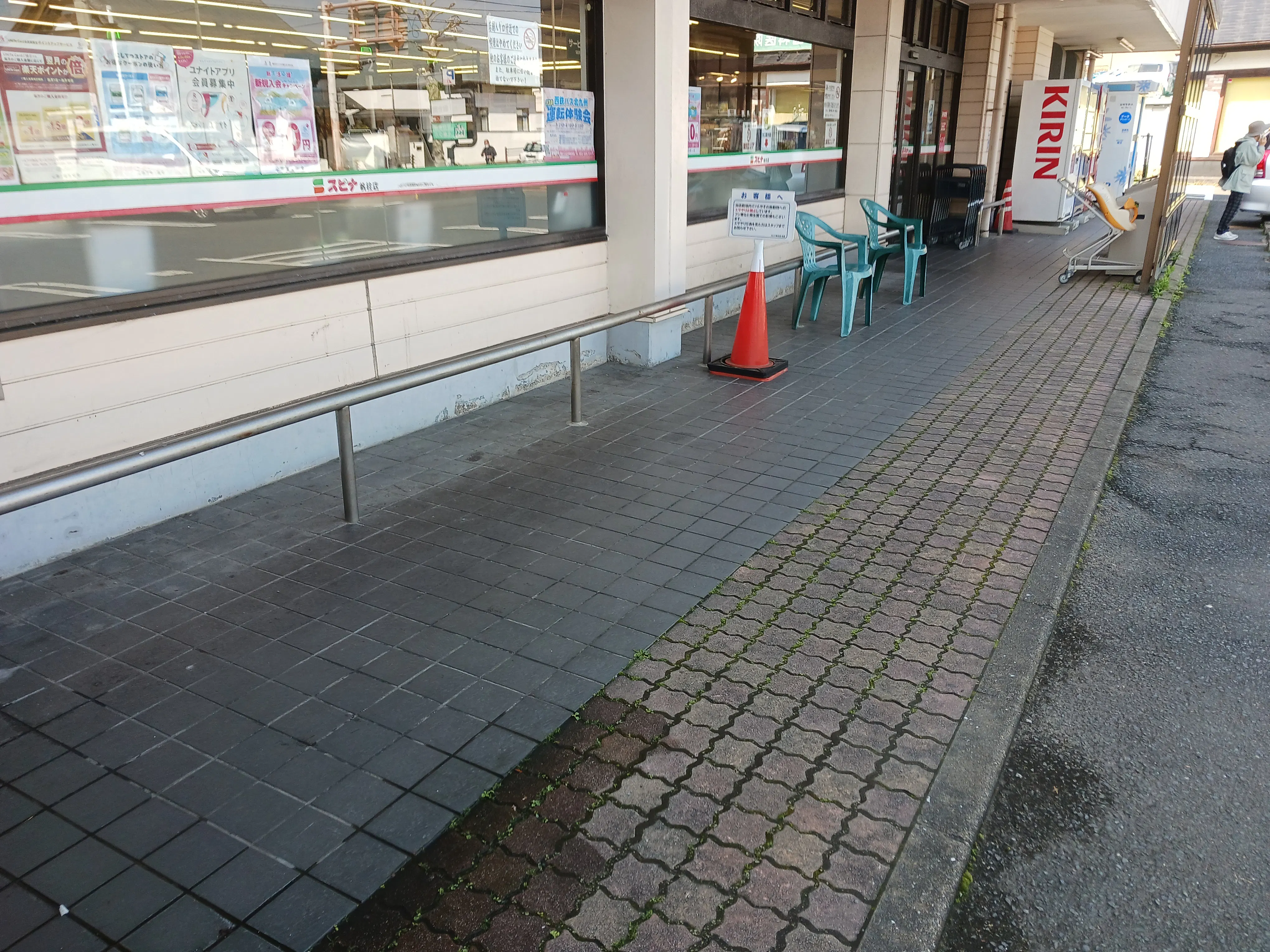 【スピナ帆柱店】店舗前通路 販促プロモーションや物販に最適なスーパー屋外催事イベントスペース